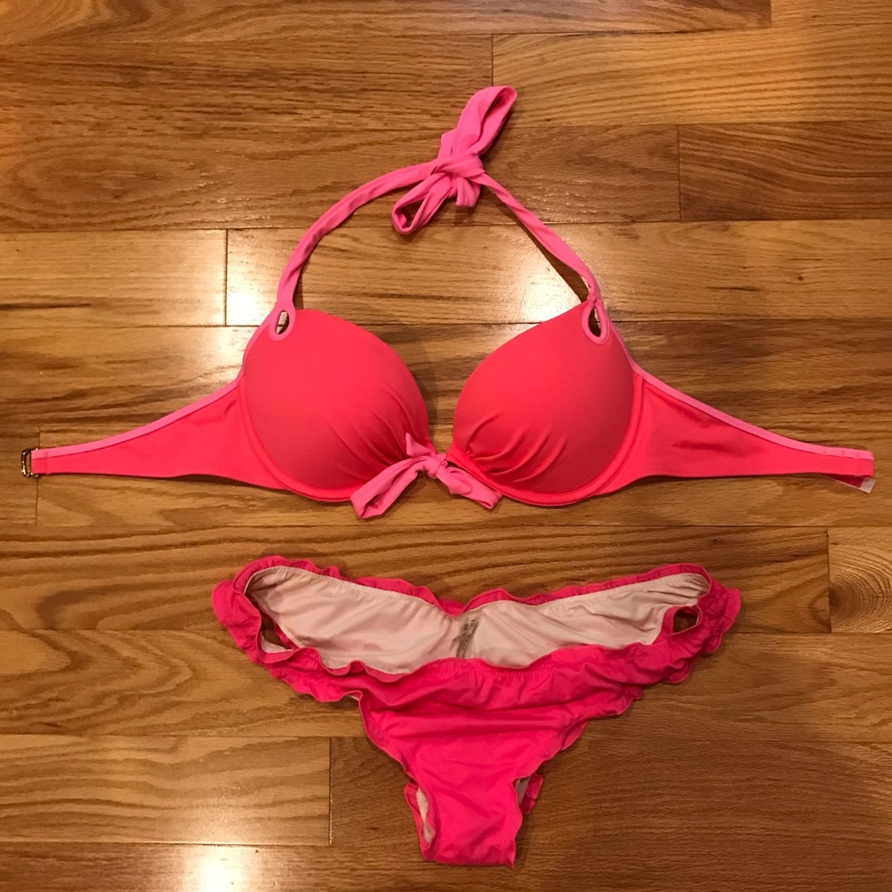 Victoria’s Secret Bikini Set